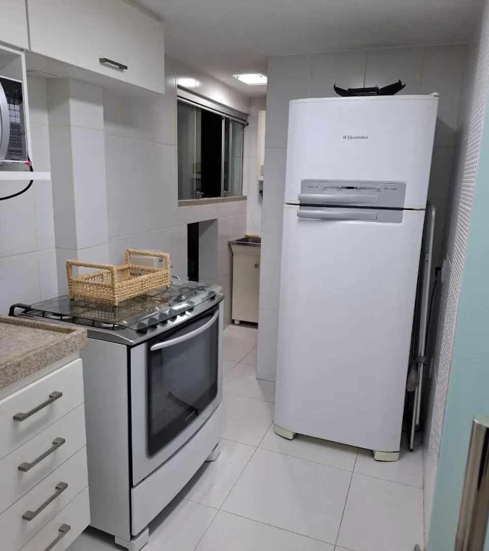 Bonito Apto Pe Na Areia Aprox 50M Da Praia Do Forte Cabo Frio Com 90M2 Ar Cond Nos 2 Quartos E Nas Camas Temos Colchoes Botafogo Ortopedicos D65 E Na Sala Tem Tv A Cabo Premiere Netflix Fica No Predio Da Lanchonete Play Gui E Rest Vira Verao Appartement