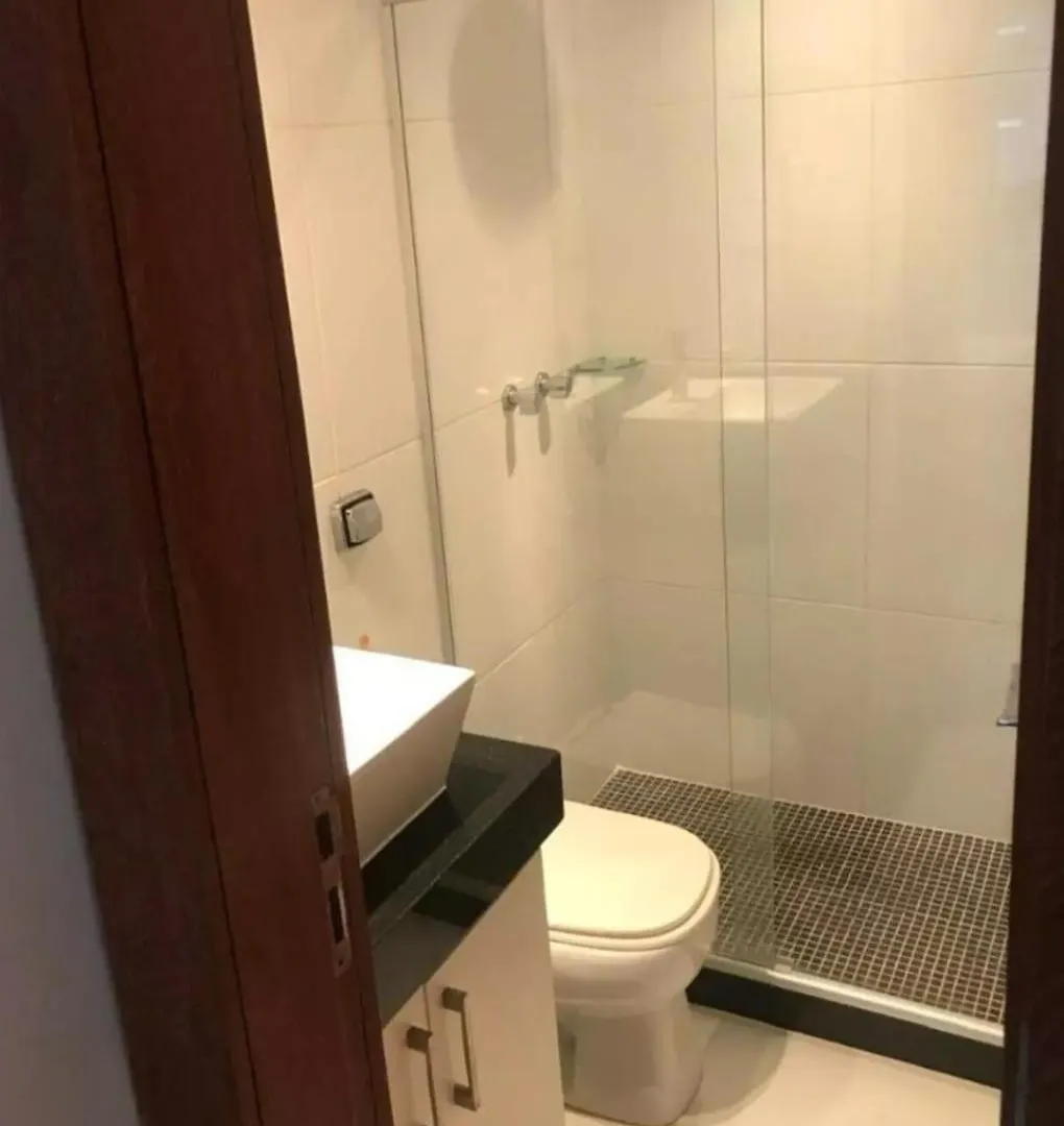 Bonito Apto Pe Na Areia Aprox 50M Da Praia Do Forte Cabo Frio Com 90M2 Ar Cond Nos 2 Quartos E Nas Camas Temos Colchoes Botafogo Ortopedicos D65 E Na Sala Tem Tv A Cabo Premiere Netflix Fica No Predio Da Lanchonete Play Gui E Rest Vira Verao 0*,  Brazilië
